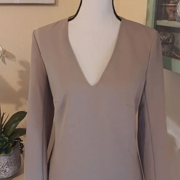 NWT Anna Verdi Dress With Lace Back